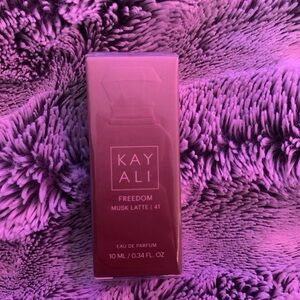 Freedom Musk Latte 41 Eau de Parfum Travel Spray 10mL